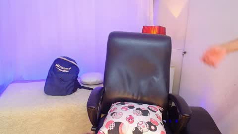 F L O R online show from 02.04.26