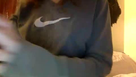 Snapshot of floraexploration chatting on 01.11.25 floraexploration online show from 01.11.25