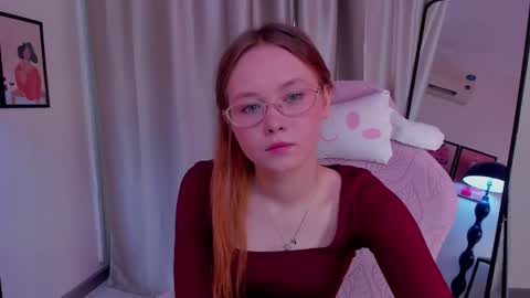 Snapshot of floralarsson chatting on 05.08.26 hey there guys im Flora no not the one from WInx. But I love magical stuff and especially I love nature. I dont know I thin online show from 05.08.26