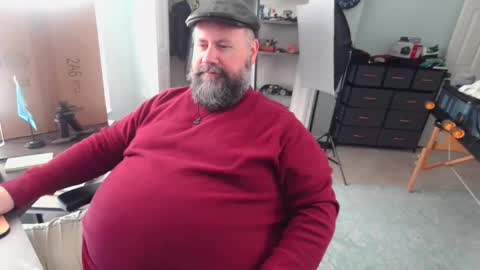 Snapshot of floridabearlive chatting on 11.08.25 FloridaBearLive online show from 11.08.25