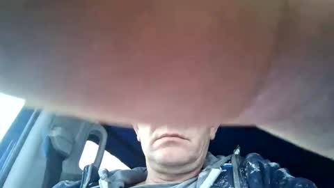 Snapshot of florin2211 chatting on 12.15.25 florin2211 online show from 12.15.25