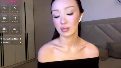 Snapshot of florinebolevice chatting on 07.17.26 Lucy online show from 07.17.26