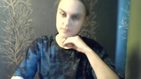 Snapshot of flower_bluee chatting on 06.15.26 Ambika 3 online show from 06.15.26