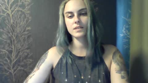 Snapshot of flower_bluee chatting on 07.16.26 Ambika 3 online show from 07.16.26