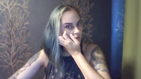 Snapshot of flower_bluee chatting on 07.20.26 Ambika 3 online show from 07.20.26