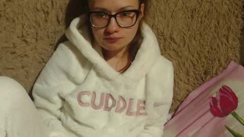 say meow and send tip  online show from 12.23.24