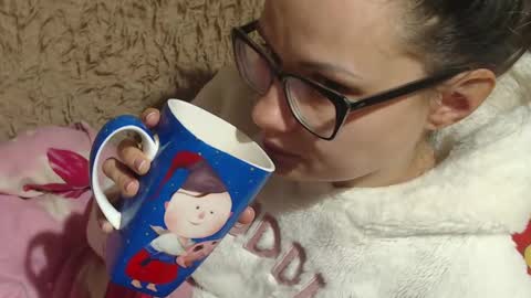 say meow and send tip  online show from 12.27.24