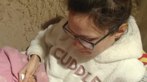 say meow and send tip  online show from 01.30.25