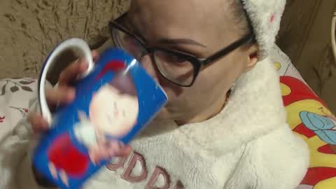 say meow and send tip  online show from 02.09.25