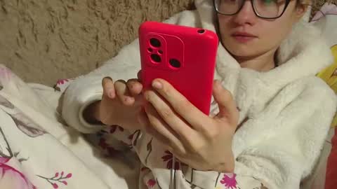 say meow and send tip  online show from 02.13.25