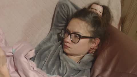 say meow and send tip  online show from 11.28.25