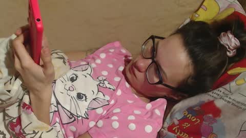 say meow and send tip  online show from 03.10.25