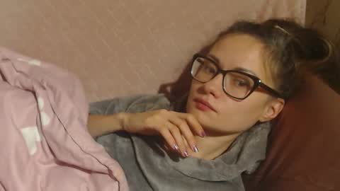 say meow and send tip  online show from 12.02.25