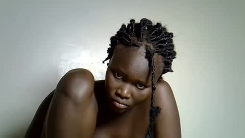 Snapshot of flowerdiva002 chatting on 11.23.25 flowerdiva002 online show from 11.23.25