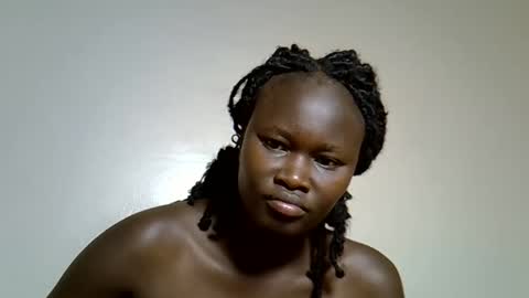 Snapshot of flowerdiva002 chatting on 11.29.25 flowerdiva002 online show from 11.29.25