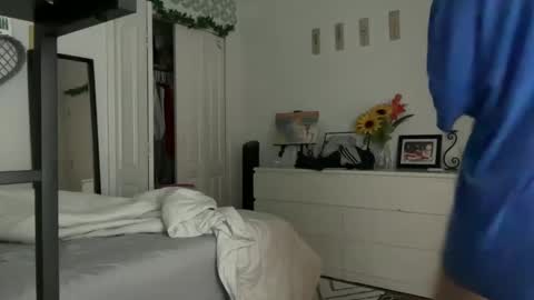 flowerlvr online show from 01.27.25