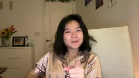 flowerlvr online show from 02.02.25