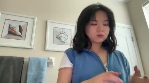 flowerlvr online show from 03.04.25