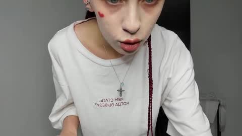 Snapshot of flowerofsin2001 chatting on 02.26.25 Flower online show from 02.26.25