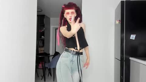 Snapshot of flowerofsin2001 chatting on 03.11.25 Flower online show from 03.11.25