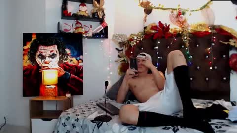 flowers109 online show from 12.27.24