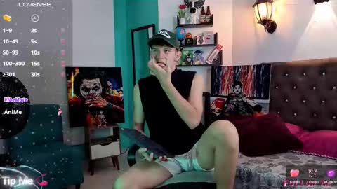 flowers109 online show from 12.04.25