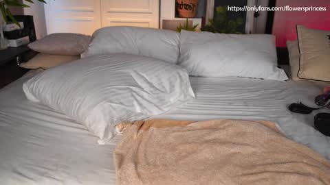 DARYA   online show from 03.03.25