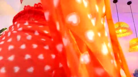  FLUFFY BUBBLE  online show from 04.22.26