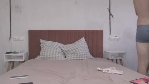 Snapshot of fluffy_hat chatting on 12.16.24 Fluffy and Krut online show from 12.16.24