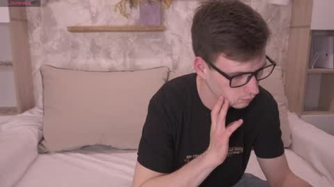 Fluffy and Krut online show from 04.03.26