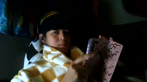 fluffycroissant07 online show from 06.19.26