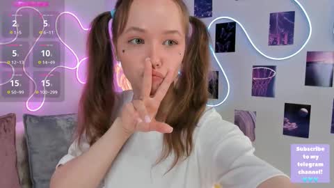 Polly online show from 02.23.25