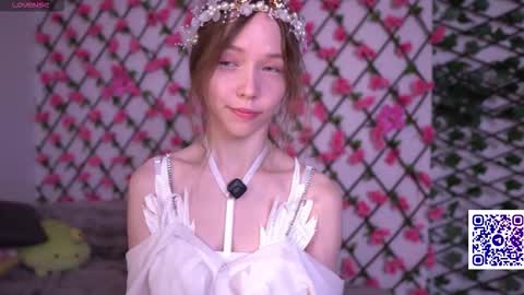 Polly online show from 09.26.25