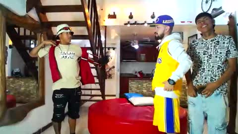 flyckers online show from 01.04.25