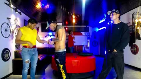 flyckers online show from 05.03.26