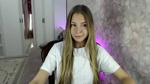 Molli  Ready for any play with you. Hottest show in pvt  Help a student earn big tokens  online show from 10.18.25