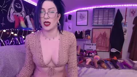 Snapshot of fondadix_ chatting on 01.14.25 Fonda Dix online show from 01.14.25