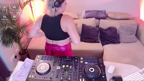 Forbidden Kitty online show from 11.08.25