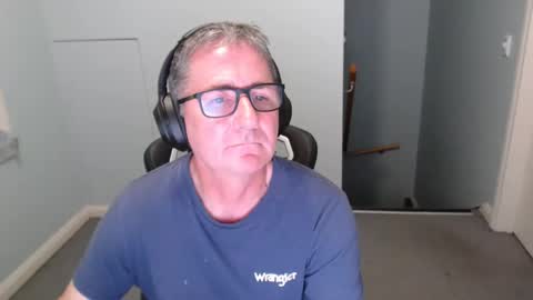 Foreshore online show from 02.06.25