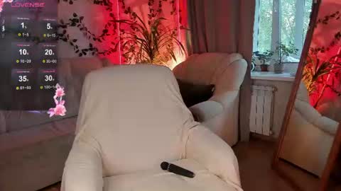 Snapshot of forest_lina chatting on 06.29.26 online show from 06.29.26