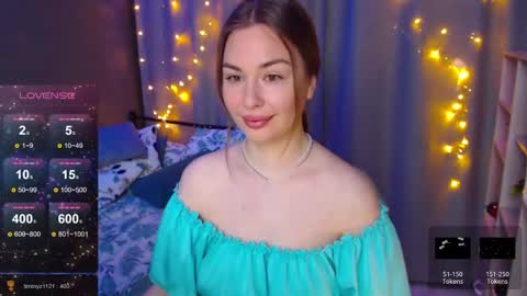 Snapshot of foreversmileme chatting on 12.11.24 Julia online show from 12.11.24