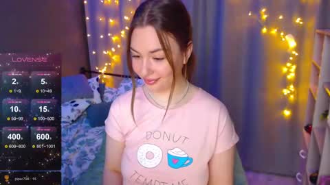Snapshot of foreversmileme chatting on 12.13.24 Julia online show from 12.13.24