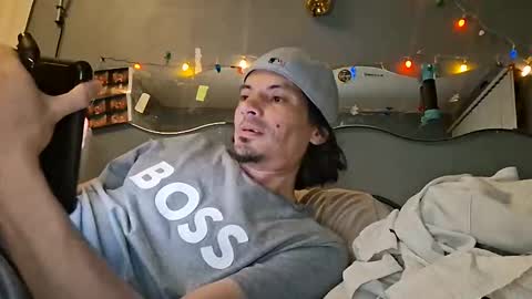 Snapshot of foreveryung723 chatting on 10.28.25 foreveryung723 online show from 10.28.25