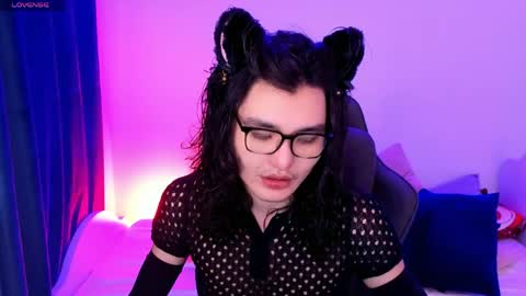 Yukio online show from 04.12.26