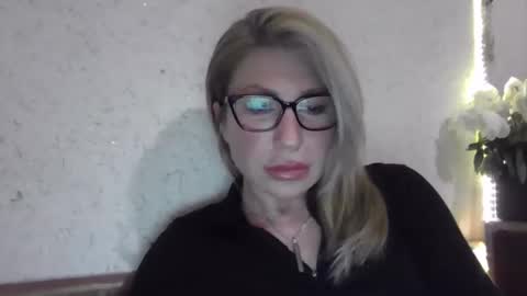 Snapshot of fox_red_lady7 chatting on 02.03.26 fox_red_lady7 online show from 02.03.26