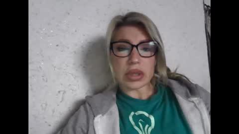 Snapshot of fox_red_lady7 chatting on 02.08.26 fox_red_lady7 online show from 02.08.26