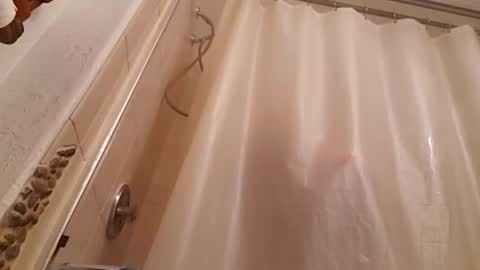 Snapshot of foxbodydave chatting on 11.28.25 foxbodydave online show from 11.28.25