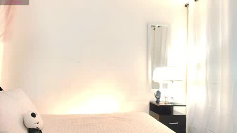 Snapshot of foxmegann chatting on 01.09.26 MeganFoxxy online show from 01.09.26