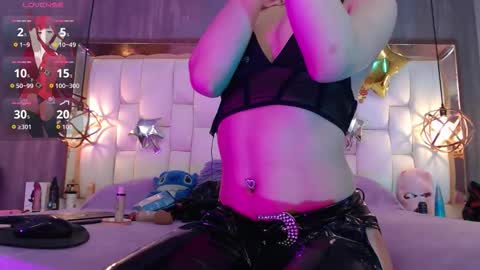 Foxxy  online show from 11.25.25