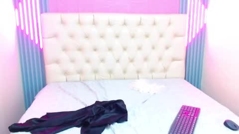 Ella online show from 01.31.25